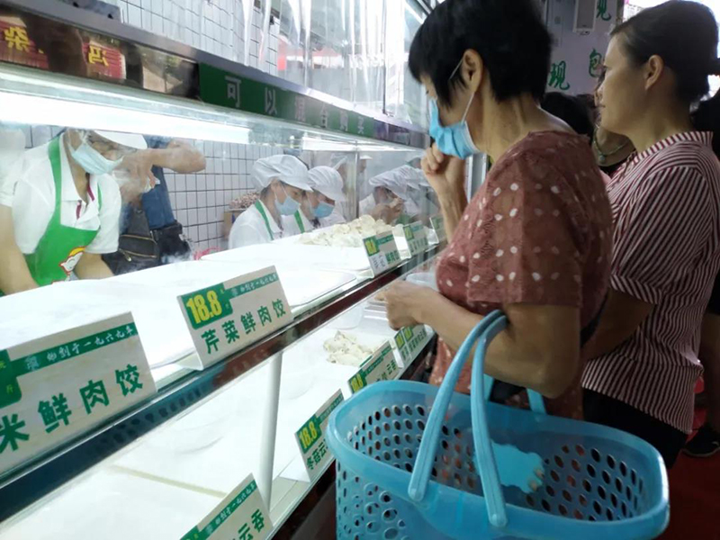 胃口福餃子云吞東方市場店開業，數百市民排隊嘗鮮